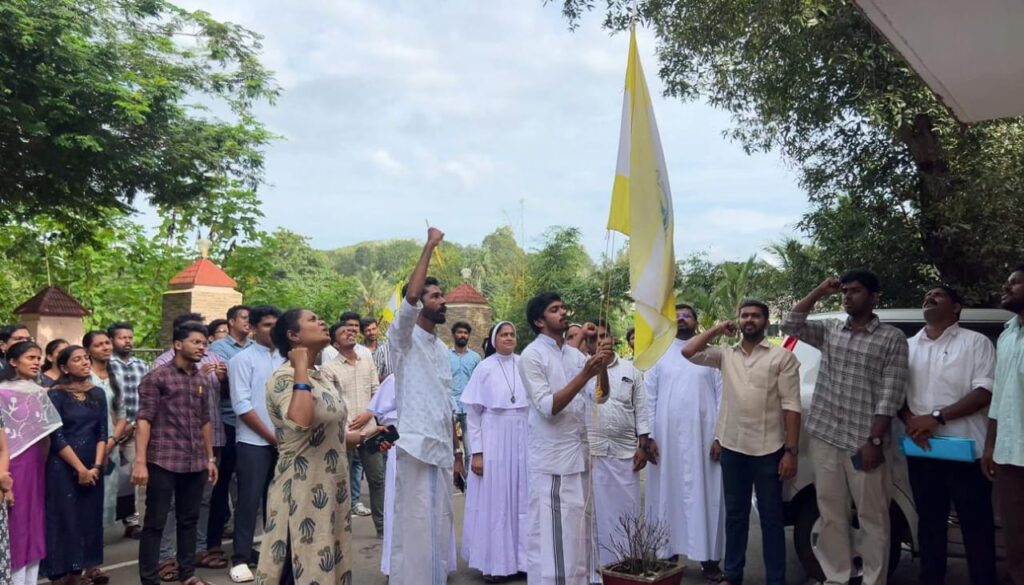 This image has an empty alt attribute; its file name is WhatsApp-Image-2025-08-31-at-6.15.17-PM-1024x585.jpeg